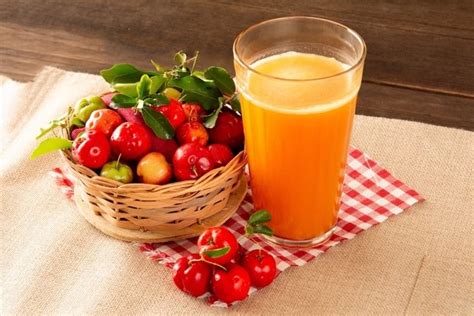 Acerola Juice 6 Benefits And How To Make It With Recipes