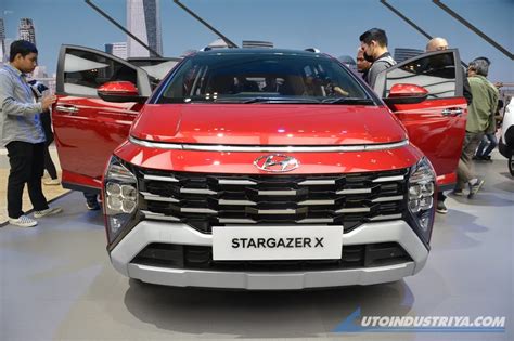 Hyundai Stargazer X 2024 ra mắt quyết đấu Xpander Cross