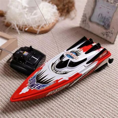 RC Speed Boat - $21.25 on AliExpress, via Thieve • thieve.co