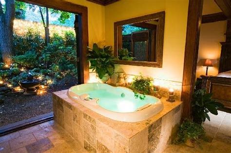 TOP Hotels with Jacuzzi in Room in Asheville, NC ️ 2025