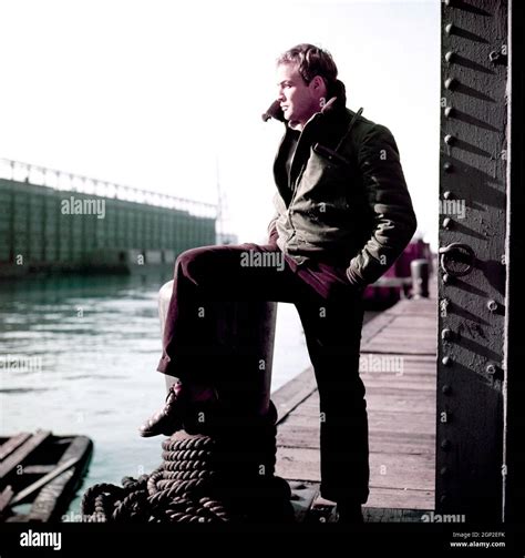 ON THE WATERFRONT, Marlon Brando, 1954 Stock Photo - Alamy