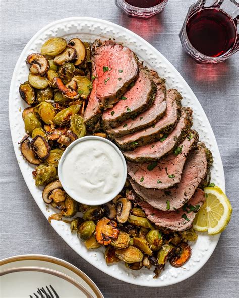 Beef Tenderloin For Christmas Dinner Roasted Beef Tenderloin With Mushrooms And White Wine