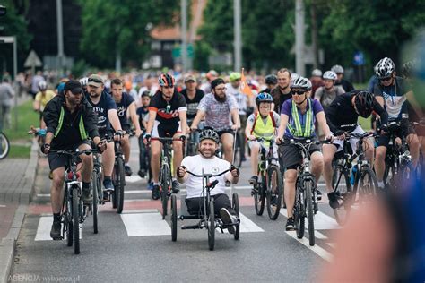 Kosmiczny Wielki Przejazd Rowerowy Radosna Manifestacja Rowerzyst W