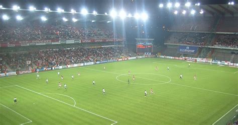 Maurice Dufrasne Stadion In L Ttich Belgien Sygic Travel