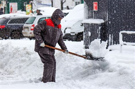 Cold Weather Safety Tips For Lone Workers How To Stay Safe And Warm