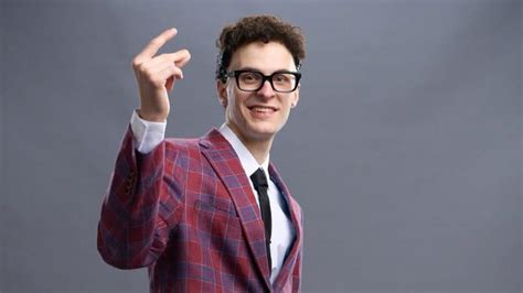 10 Best Buddy Holly Songs of All Time - Singersroom.com