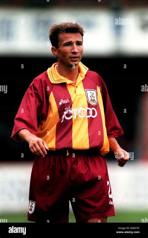 Bradford City Dan Petrescu Hi Res Stock Photography And Images Alamy