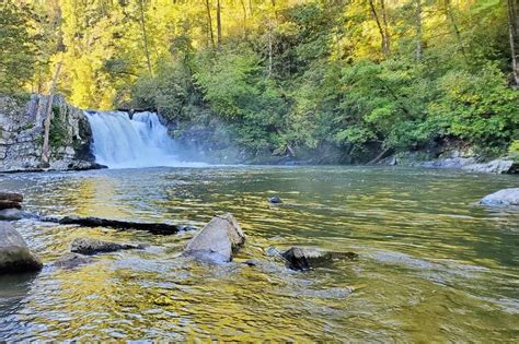 THE Cades Cove waterfalls hike to do in the Smoky Mountains: Abrams ...