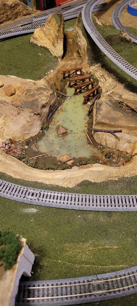 N scale mountain layout plans - Model railroad layouts plansModel ...