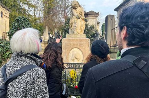 Private P Re Lachaise Tour Famous Graves And Historic Monuments