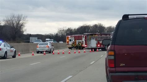 Pedestrian Dies After Struck By Semi On I 80 Westbound New Lenox Il