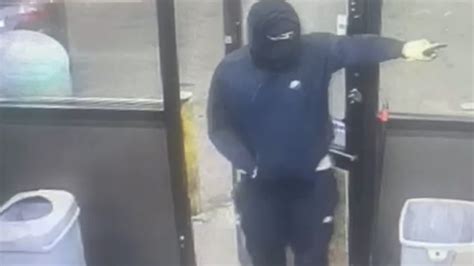 Philadelphia Atm Thefts Video Shows Thieves Steal Machine From Gas Station 6abc Philadelphia