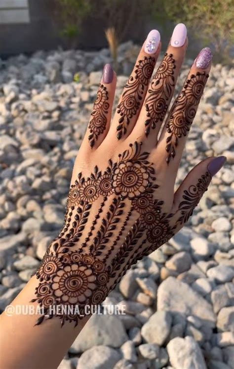 Pin Di Shaaz Shaaz Su Shaaz S Palette Tatuaggi Con Henna Mehandi