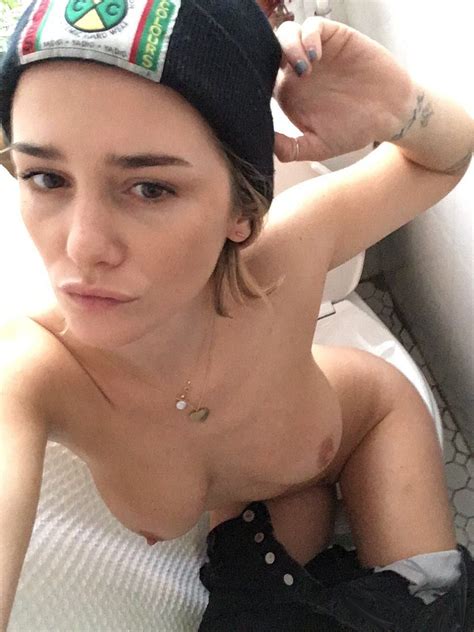 Addison Timlin Leaked 76 Pics Videos Thefappening