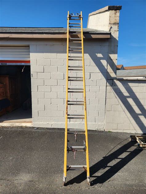 Louisville 28 Ft Fiberglass Extension Ladder For Sale In Charlotte NC