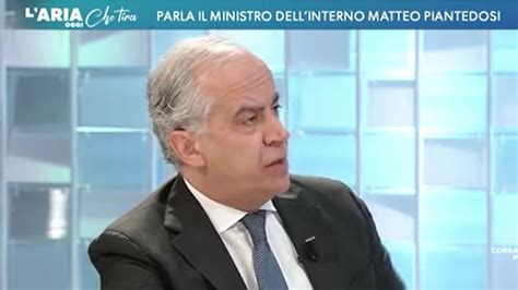 Intervista Al Ministro Piantedosi Alla Trasmissione Televisiva Di La7