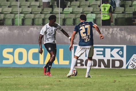 Jefferson Lamenta Racismo Sofrido Em Jogo Contra O Cruzeiro Mas Diz