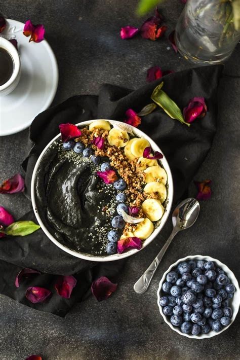 Blackberry Activated Charcoal Smoothie Bowl Vegangf Sincerely Tori