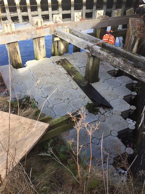 Repair Work On The Caledonian Canal Floating Pontoon Solutions