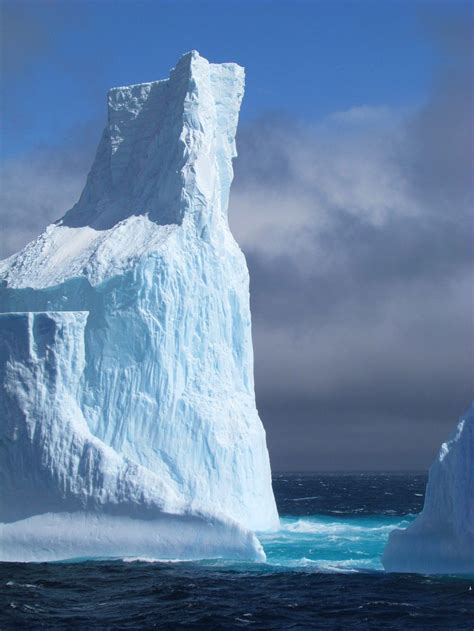 Everything you need to know about Antarctic icebergs | Iceberg, Chasing ...