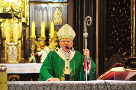 Abp Marek J Draszewski Godzina Katastrofy Smole Skiej Wpisuje Si W