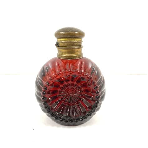 17 Most Valuable Vintage Avon Bottles Worth Money