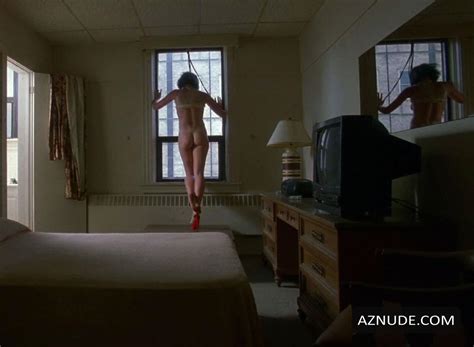 PETA WILSON Nude AZNude