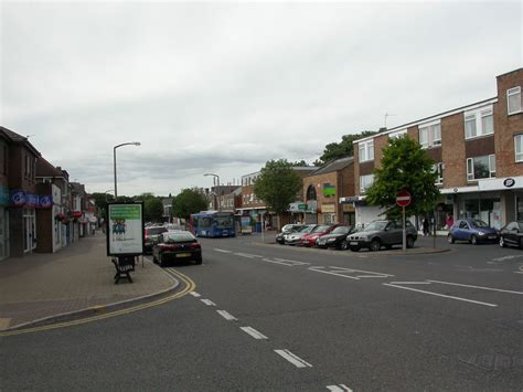 Broadstone The Broadway Mike Faherty Cc By Sa 2 0 Geograph