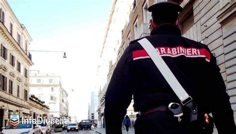 Insulta Un Carabiniere Durante Un Controllo Sul Pianerottolo Di Casa