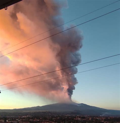 ULTIM ORA Aeroporto Catania Chiuso A Causa Della Cenere Dell Etna