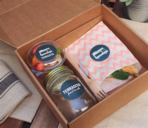 pin en packaging  deliveries