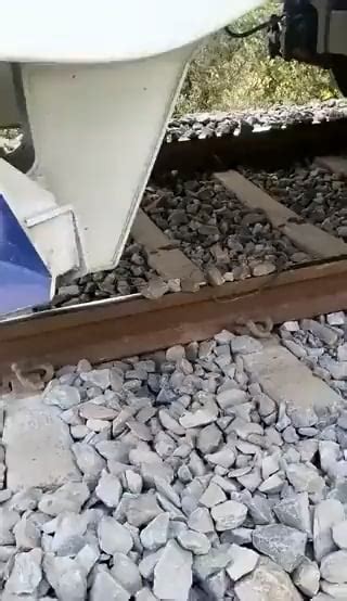 to derail train : r/therewasanattempt