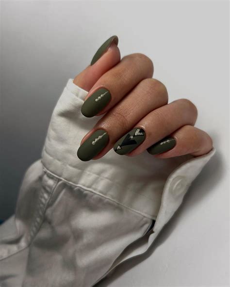 Best Dark Fall Nail Colors and Designs 26 Ideas: Gel, Acrylic, Dip ...