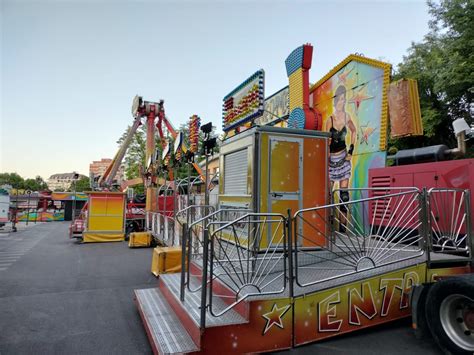 Arrivano Le Giostre Il Luna Park Dei Bimbi Torna In Piazza D Amico