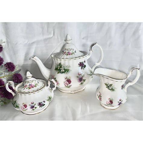 Jual Royal Doulton Royal Albert Flower Of The Month Teapot Sets Teko