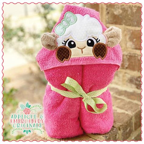 Applique And Embroidery Originals Digital Design 1636 Lamb Set Hooded