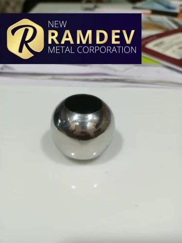 Round Stainless Steel Hollow Ball Size 1 5 Inch At 4 5 Piece In