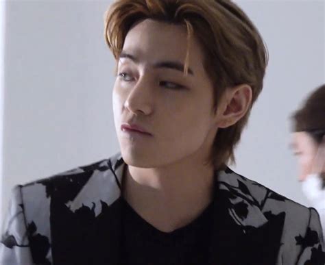 Hot Bts And Taehyung Image 8932876 On Favim