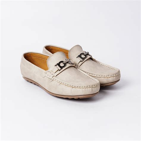 Venta Mocasines Beige En Stock