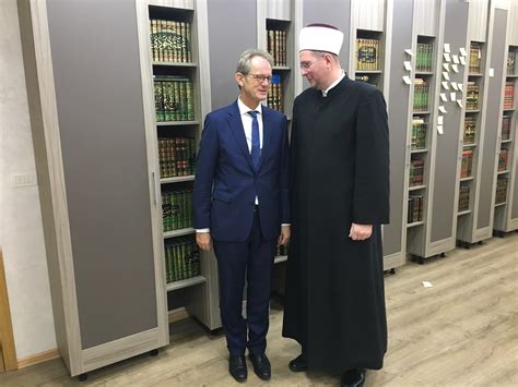 Glavni imam doc dr hafiz Kenan ef Musić primio NJ E dr Reinout