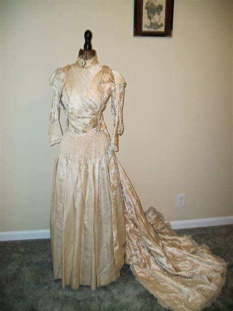 All The Pretty Dresses: Wedding Gown Turn of the Century