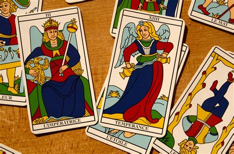 Les Différentes écoles De Pensée Et Les Interprétations Du Tarot De