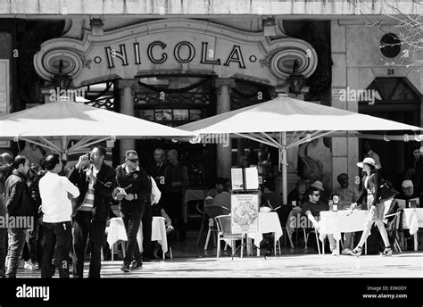 Lisbon Shop Black And White Stock Photos And Images Alamy