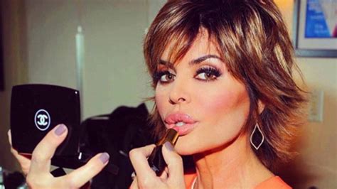 Lisa Rinna Lipstick Beauty Line Set to Launch - Socialite Life