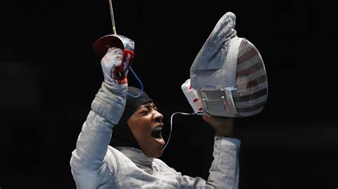 Fencing: Ibtihaj Muhammad falls in Round of 16, USA teammates eliminated - NBC Sports