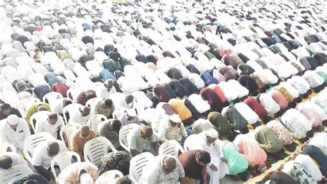 Jamat Ul Vida Muslims Gather To Offer Prayers On Last Friday Of