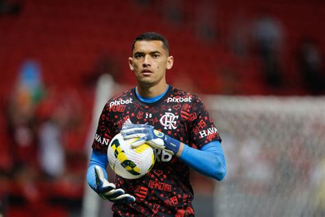 É oficial Fortaleza anuncia goleiro Santos como reforço para 2024