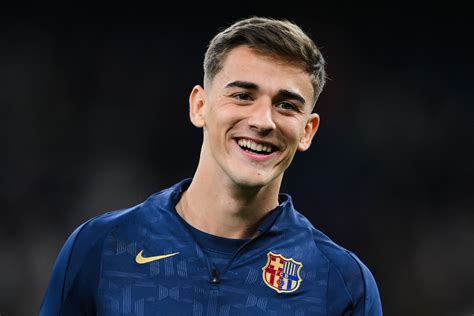 barcelonas fans  love hansi flicks latest update  status