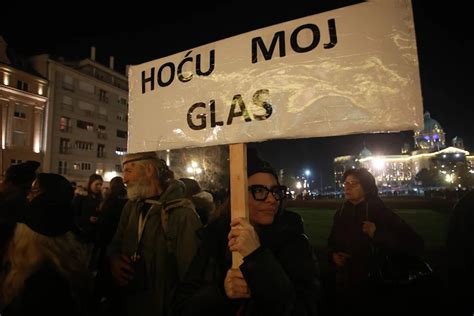 Počeo protest Srbije protiv nasilja traže poništavanje izbora u