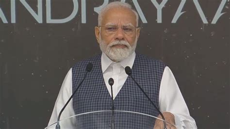 PM Modi addresses ISRO scientists.10 key highlights of PM’s speech in ...